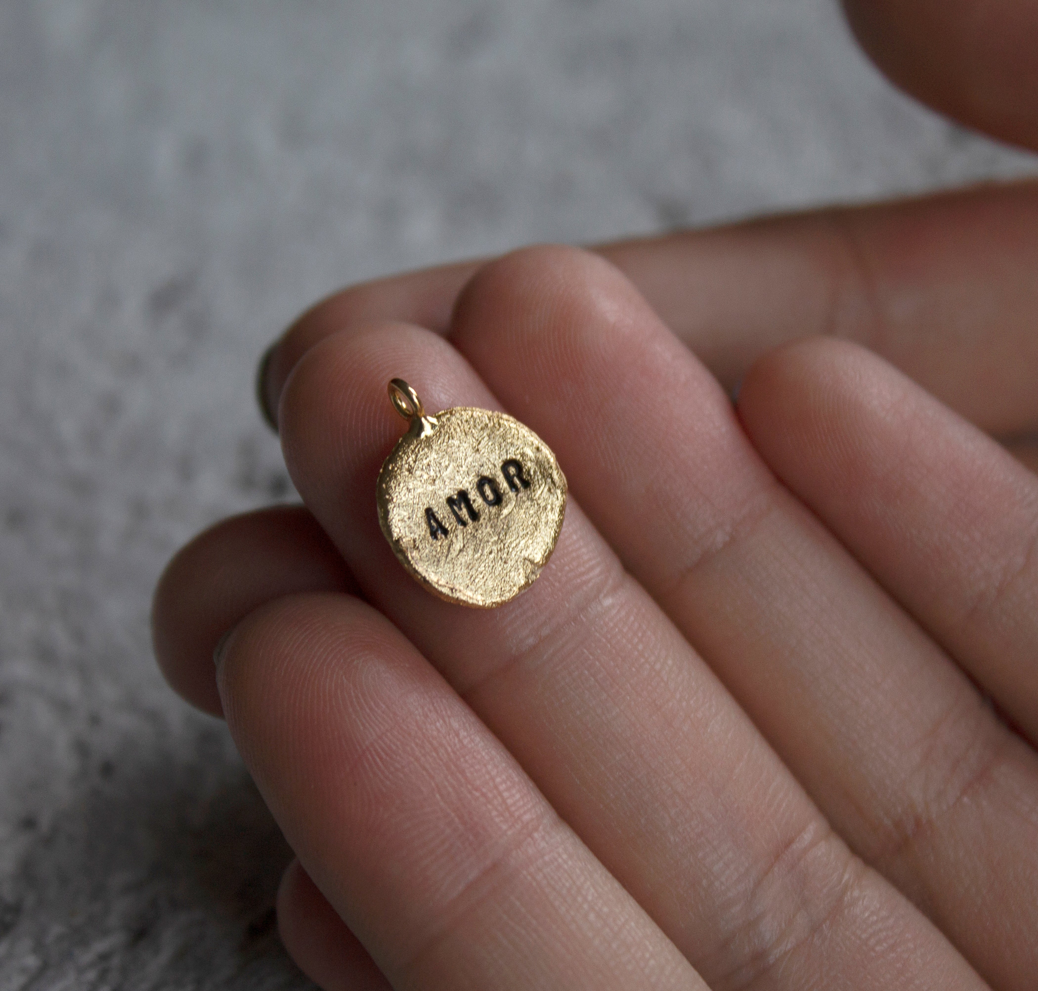 Collar Moneda amor