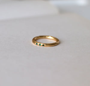 Anillo tres mini circones
